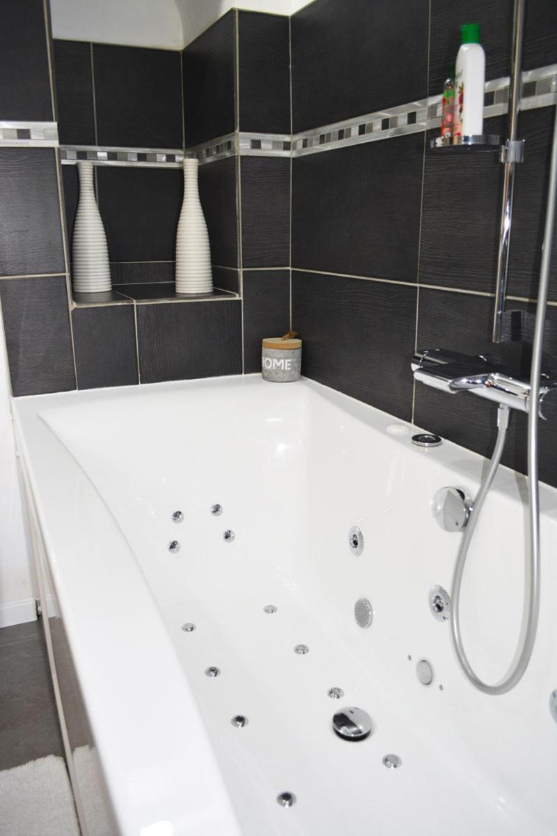 Manoir Drissia - Tours Centre, France Hotel แซงต์-อแวร์แตง ภายนอก รูปภาพ