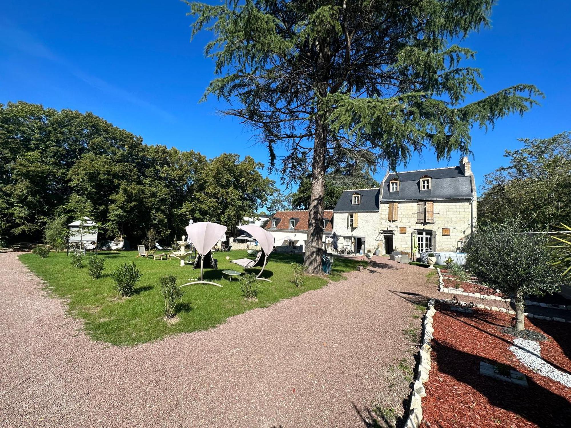 Manoir Drissia - Tours Centre, France Hotel แซงต์-อแวร์แตง ภายนอก รูปภาพ